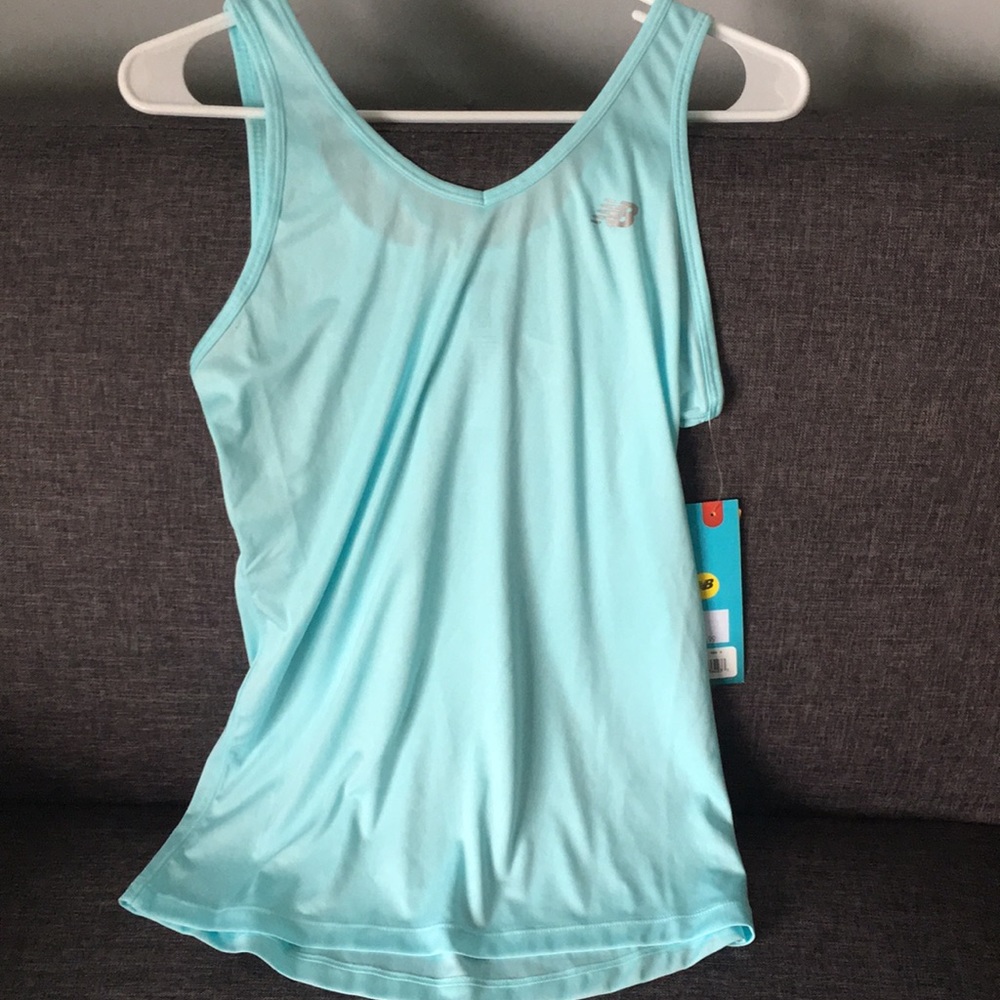 New Balance running tank